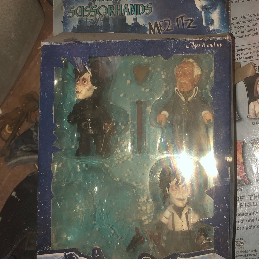 Edward scissor hands